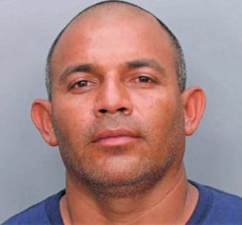Mendoza Adolfo - Dade County, FL 