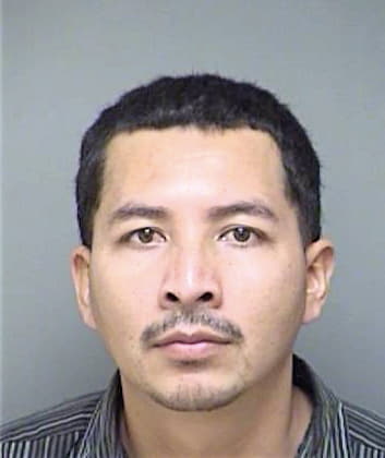 Flores-Laureano Roberto - Denton County, TX 